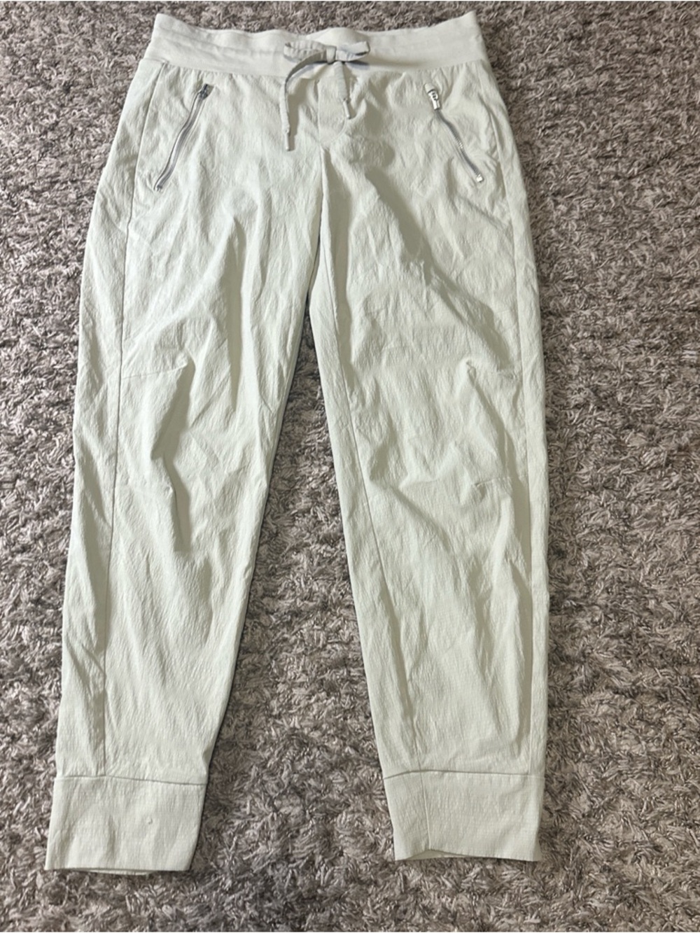 Athleta Tan Women’s Jogger/Sweatpants with pockets cuff hem size 6